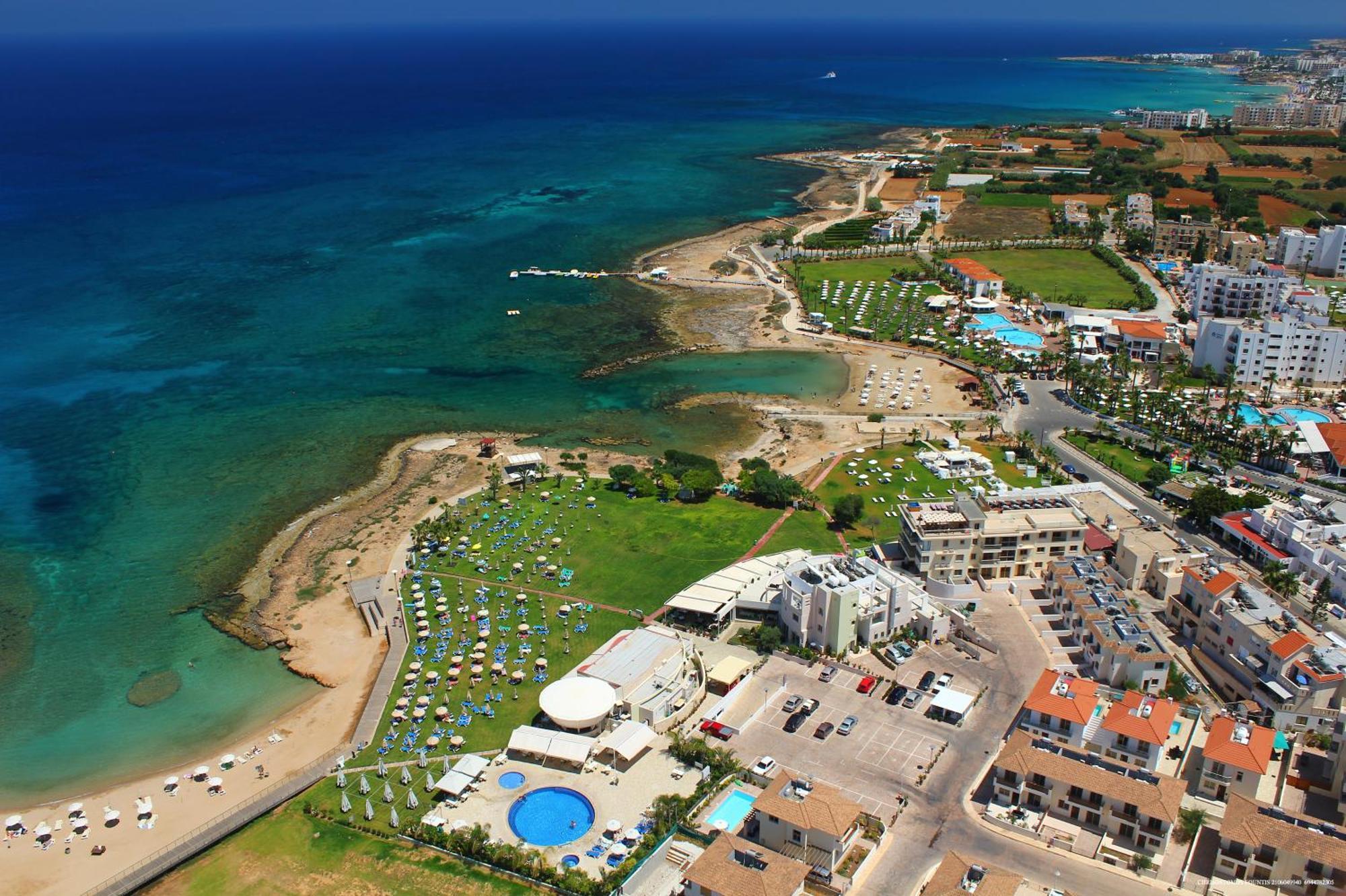 Polyxenia Isaak Luxury Villas And Apartments Protaras Exterior foto
