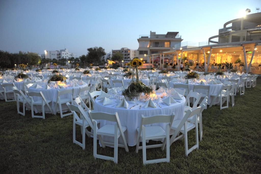 Polyxenia Isaak Luxury Villas And Apartments Protaras Exterior foto